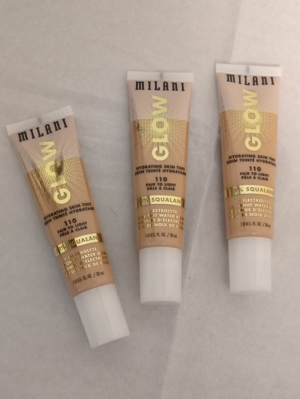 🎆🎇Milani GLOW Hydrating Skin Tint 110 Fair to Light - Nude Beige Tubes
